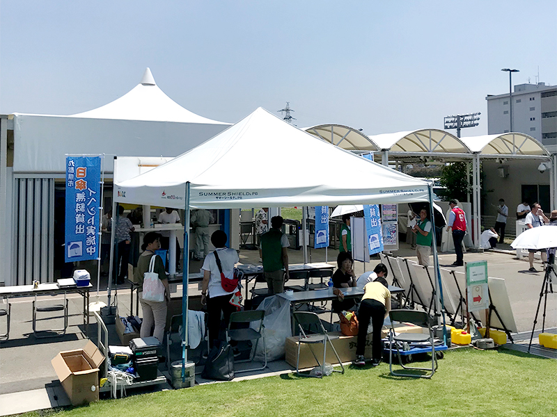 九都県市 日傘無料貸出イベントに「かんたんてんとⓇ-サマーシールドⓇPB-」が使用されています。